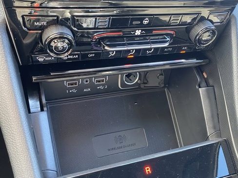 New 2025 Jeep Grand Cherokee Altitude w/ Trailer Tow Package image 42