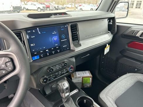 New 2026 Ford Bronco 2-Door AWD/4WD image 13