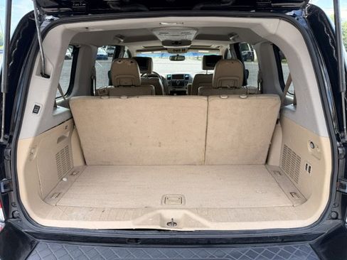 Used 2015 Nissan Armada Platinum w/ 2nd Row Captain Seat Package RWD image 12