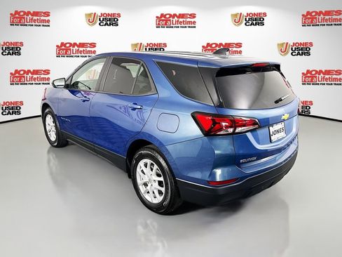Used 2024 Chevrolet Equinox LS w/ LS Convenience Package FWD image 2