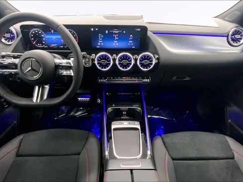 New 2026 Mercedes-Benz GLA 250 image 18