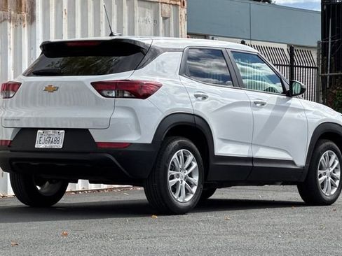 Used 2026 Chevrolet TrailBlazer LS w/ LS Convenience Package image 4