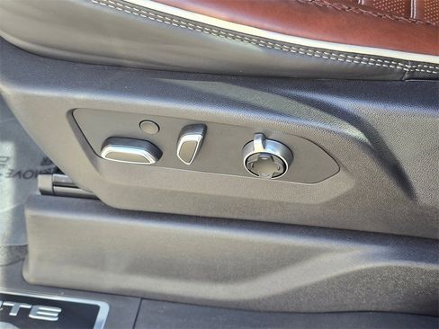 Used 2024 GMC Sierra 3500 Denali Ultimate image 63