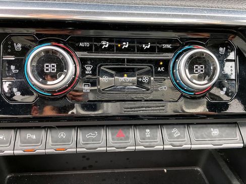 Certified 2024 GMC Sierra 1500 Denali w/ Denali Reserve Package image 32