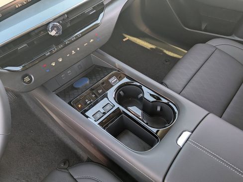 New 2026 Nissan Murano Platinum image 18