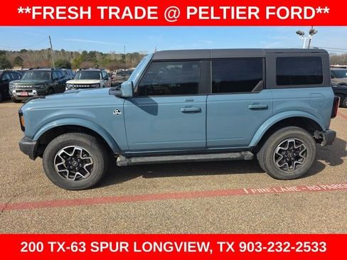 Used 2023 Ford Bronco Outer Banks image 4