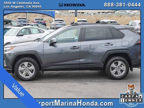 Used 2023 Toyota RAV4 XLE FWD image 3