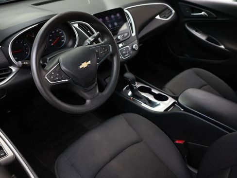 Used 2021 Chevrolet Malibu LS FWD image 28