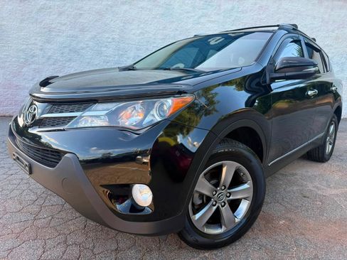 Used 2015 Toyota RAV4 XLE AWD/4WD image 2