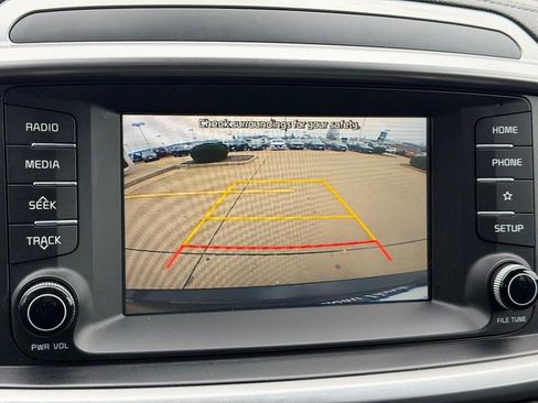 Used 2019 Kia Sorento L image 21