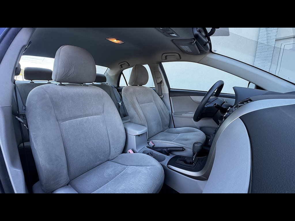 Used 2011 Toyota Corolla FWD image 29