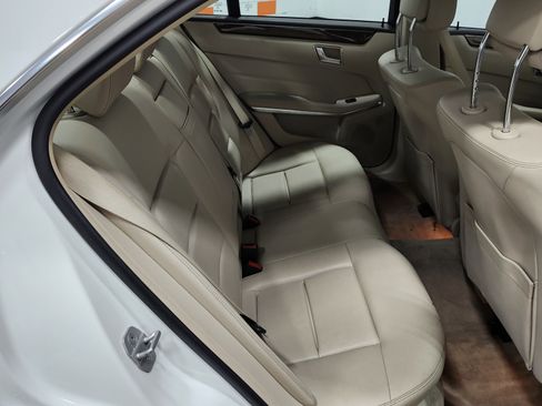 Used 2015 Mercedes-Benz E 350 4MATIC Sedan image 20