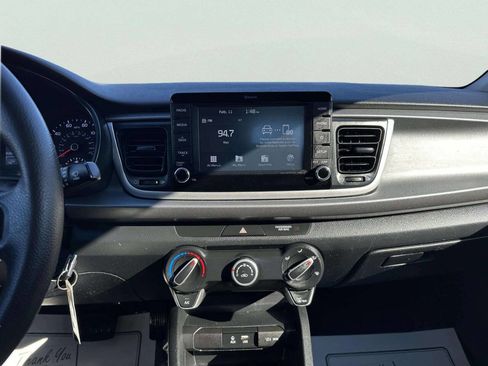 Used 2019 Kia Rio S image 28