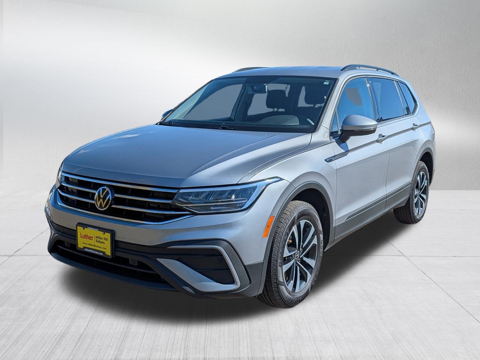 Used 2022 Volkswagen Tiguan S AWD/4WD image 3
