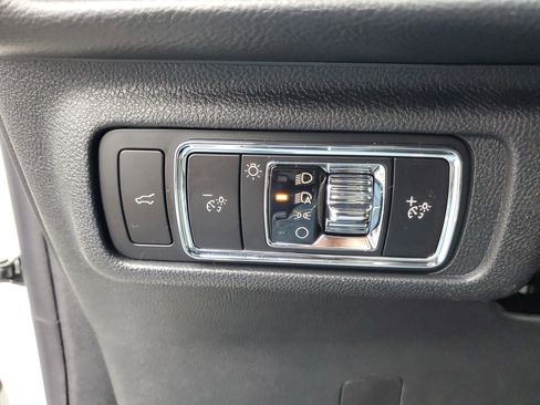 New 2026 Lincoln Corsair Premiere image 14