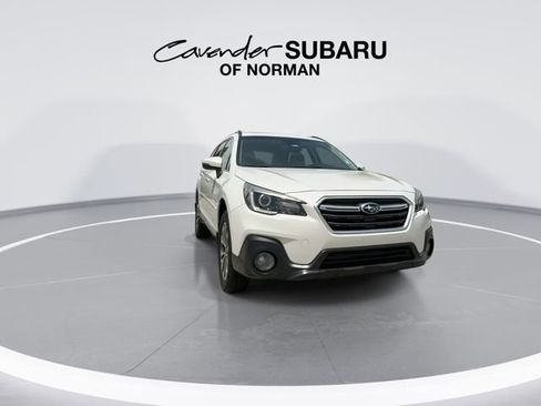Used 2019 Subaru Outback 3.6R Touring AWD/4WD image 3