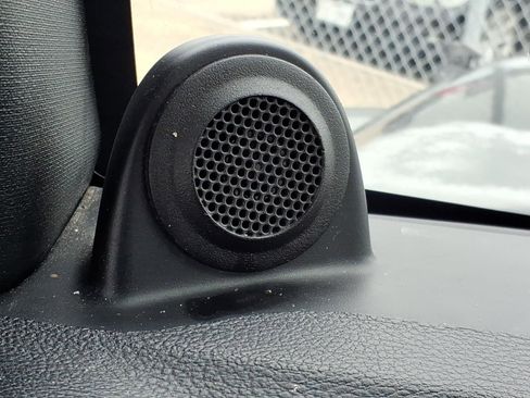 Used 2013 Jeep Wrangler Unlimited Sahara w/ Connectivity Group AWD/4WD image 25