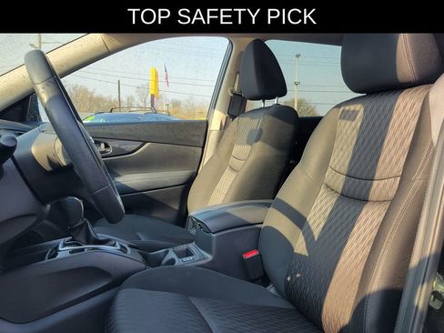Used 2017 Nissan Rogue SV w/ SV Premium Package FWD image 15