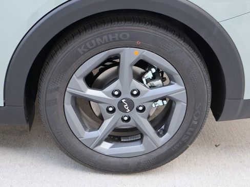 New 2025 Kia K4 LXS image 40