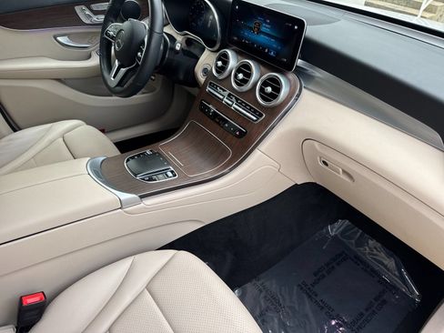 Certified 2022 Mercedes-Benz GLC 300 4MATIC image 16