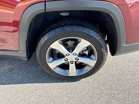 Used 2022 Jeep Grand Cherokee L Limited RWD image 25