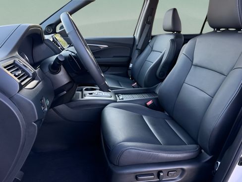 Used 2023 Honda Passport EX-L image 21