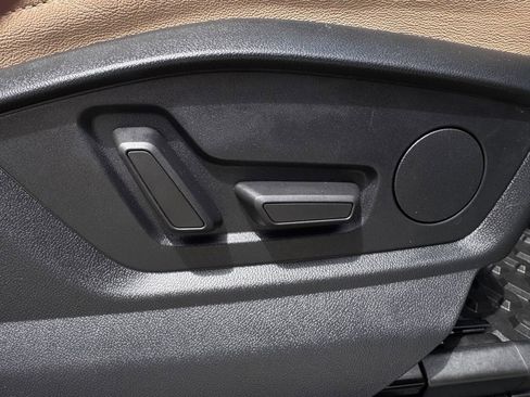 Used 2020 Audi Q7 3.0T Premium Plus w/ Premium Plus Package image 27