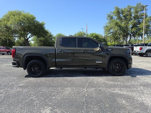 Used 2023 GMC Sierra 1500 Elevation w/ X31 Off-Road Package AWD/4WD image 3