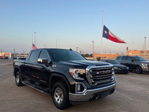 Used 2019 GMC Sierra 1500 SLT RWD image 1