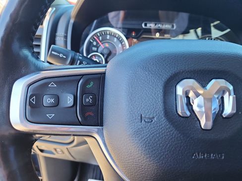 Used 2020 RAM 1500 Laramie image 19