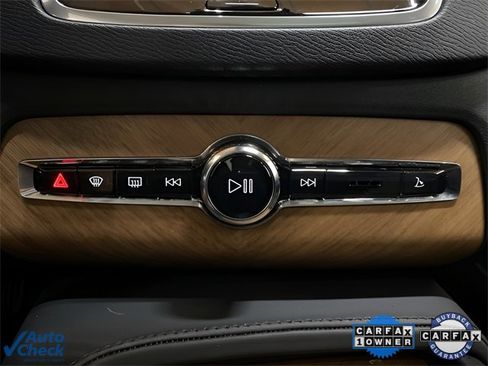 Used 2025 Volvo XC90 B6 Plus image 47