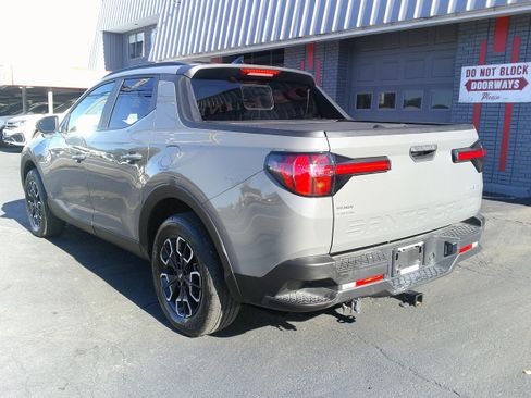Used 2022 Hyundai Santa Cruz SEL Premium image 6