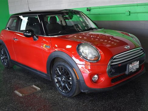 Used 2014 MINI Cooper 2-Door Hardtop image 8