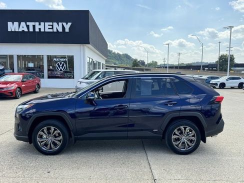 Used 2025 Toyota RAV4 XLE Premium image 2
