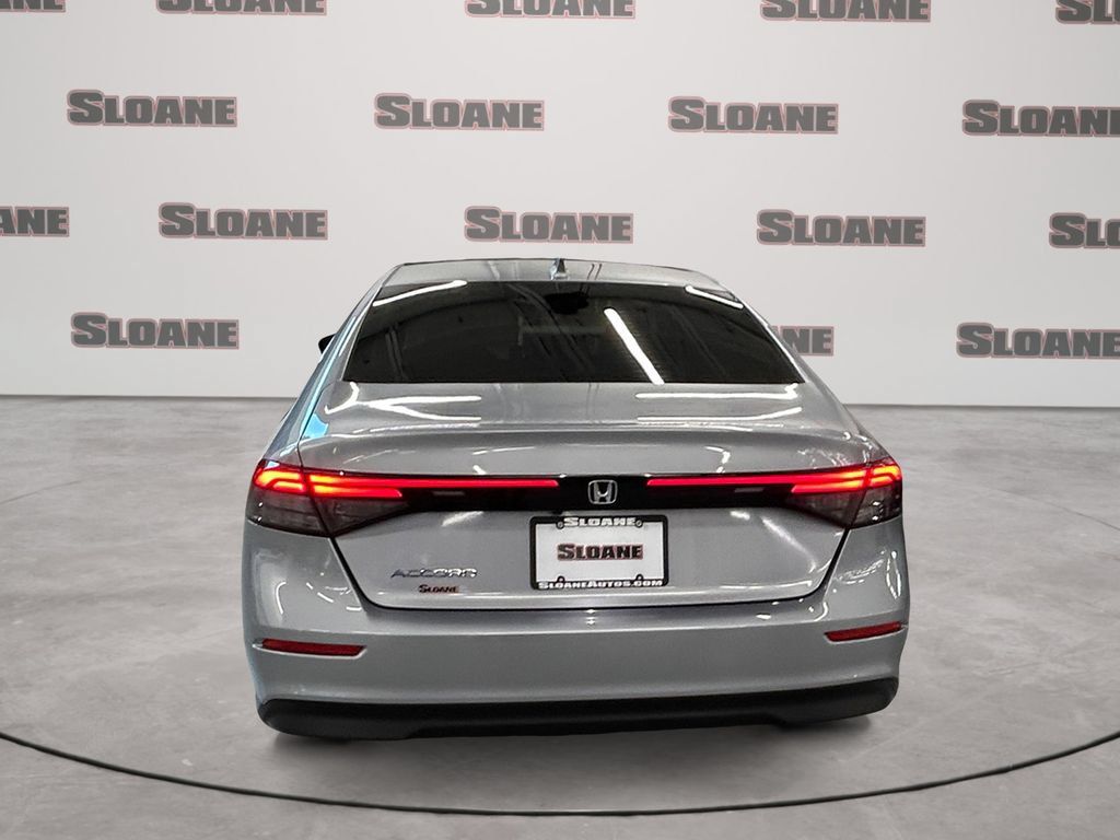 Used 2023 Honda Accord EX image 4
