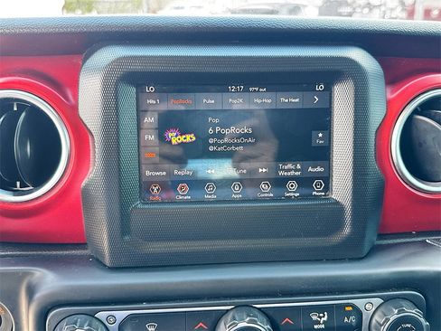 Used 2021 Jeep Wrangler Unlimited Rubicon image 15