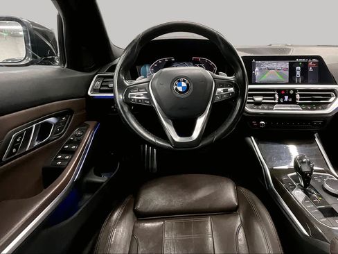 Used 2019 BMW 330i Sedan w/ Convenience Package RWD image 5