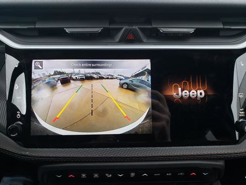 New 2026 Jeep Cherokee Overland w/ Trailer Tow Group image 19