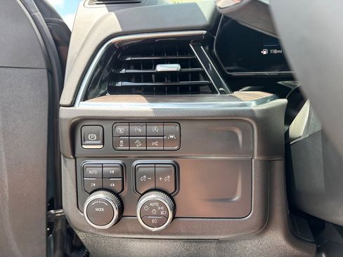 Used 2025 Chevrolet Tahoe Z71 w/ Comfort Package AWD/4WD image 21