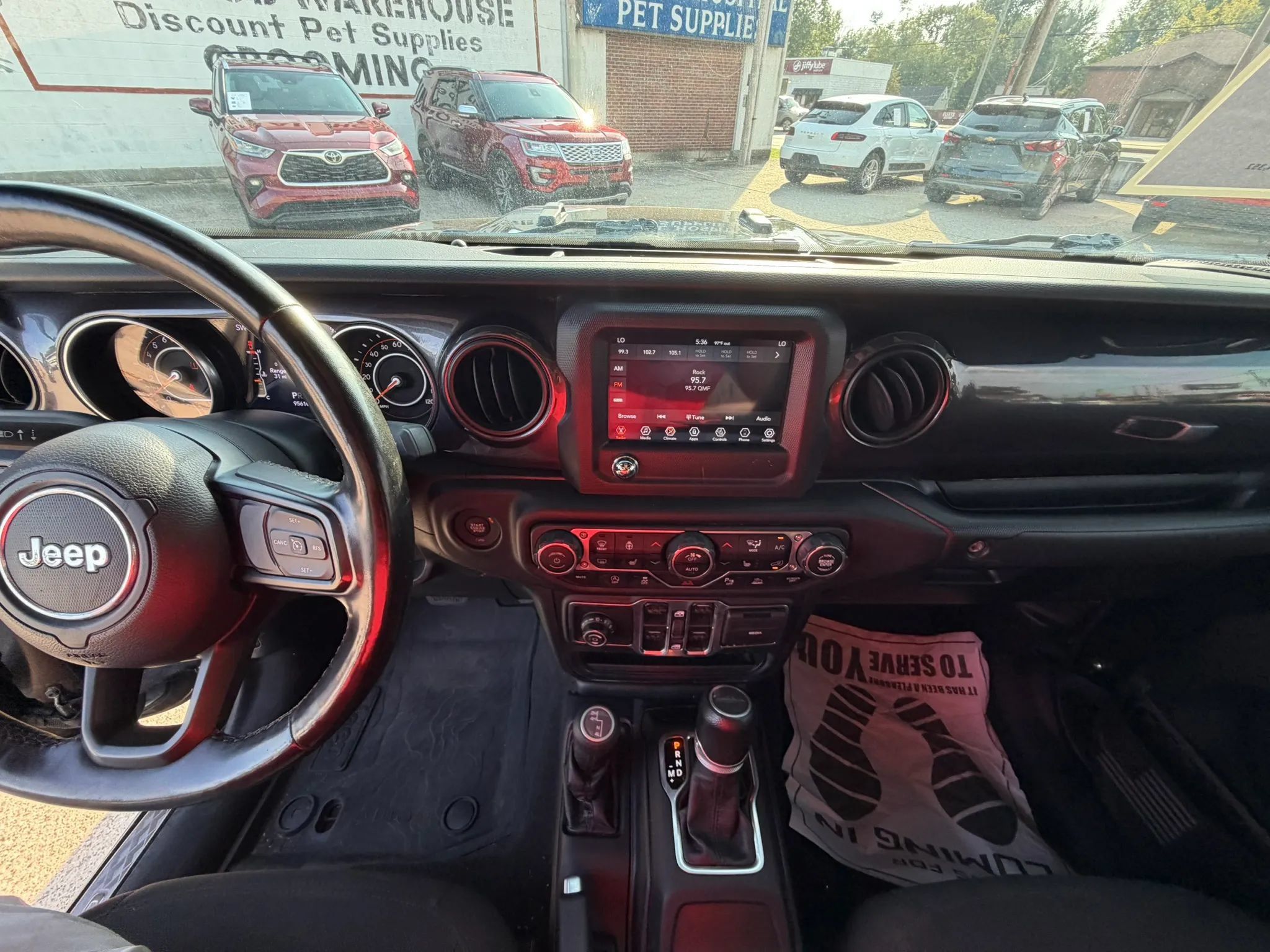 Used 2020 Jeep Gladiator Sport AWD/4WD image 23