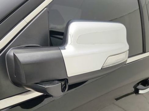 Used 2019 RAM 1500 Laramie AWD/4WD image 31