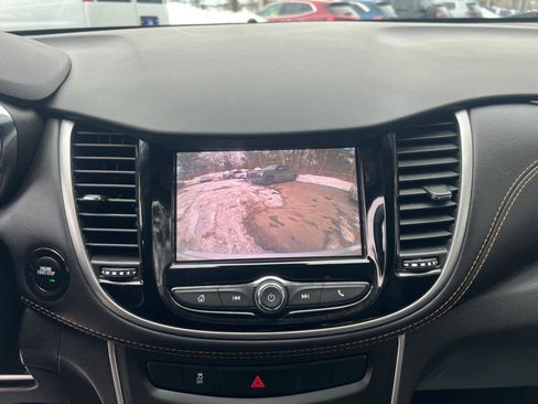 Certified 2022 Chevrolet Trax LT w/ LT Convenience Package image 27