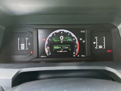 Used 2025 Toyota 4Runner SR5 AWD/4WD image 23