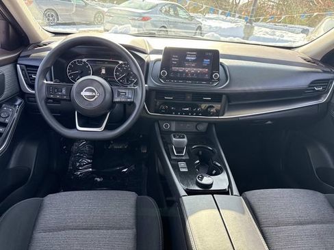 Used 2023 Nissan Rogue SV image 15