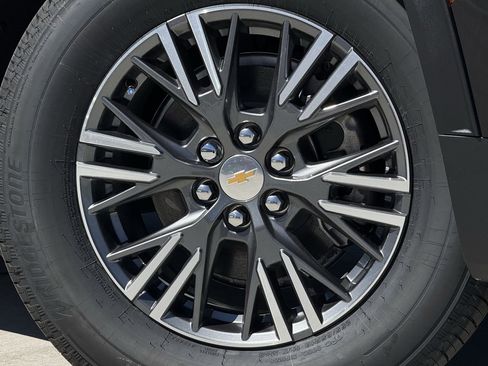 New 2026 Chevrolet Traverse LT image 10