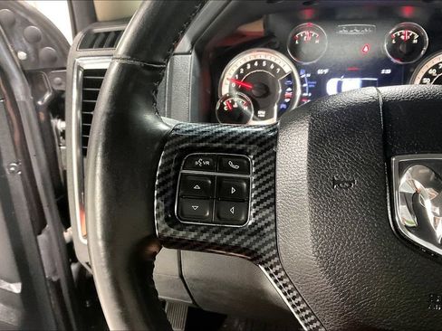 Used 2016 RAM 1500 Laramie w/ Convenience Group AWD/4WD image 23