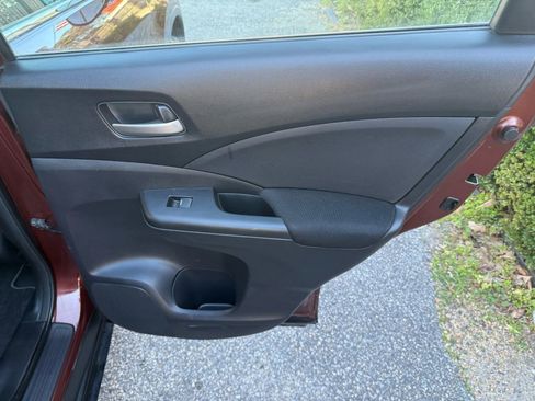 Used 2015 Honda CR-V LX image 25