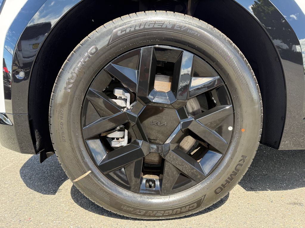 New 2026 Kia EV9 Land w/ Nightfall Edition Package AWD/4WD image 9