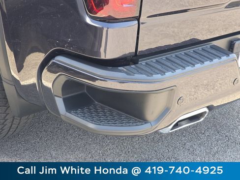 Used 2023 GMC Sierra 1500 Denali AWD/4WD image 17