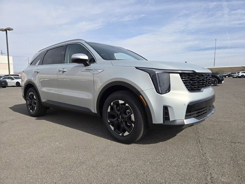 New 2026 Kia Sorento S FWD image 2